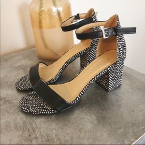 CL by Chinese Laundry Jody Block Heel ⭐️